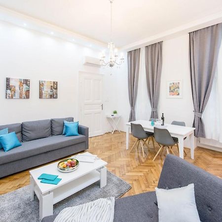 Dominik Apartment Budapest Luaran gambar